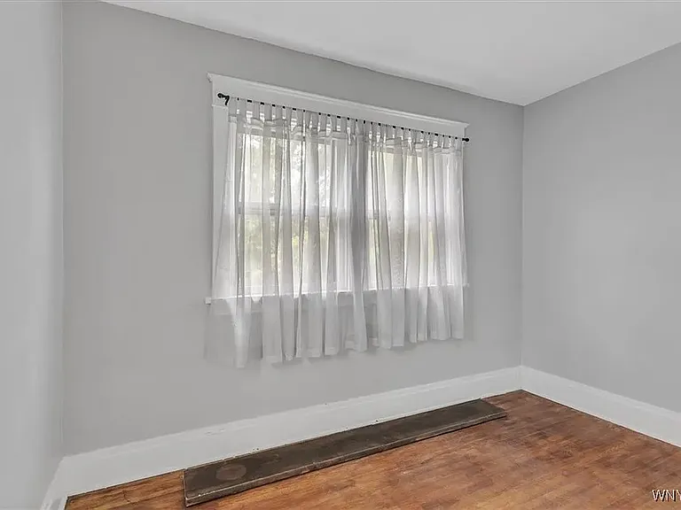 131 Tacoma Ave — Photo 6