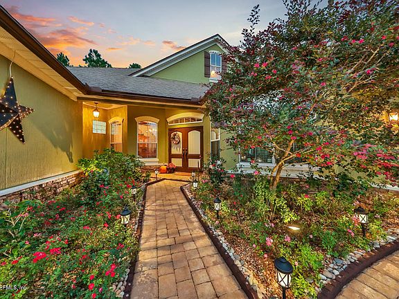 3rd image of 1011 Green Pine Cir