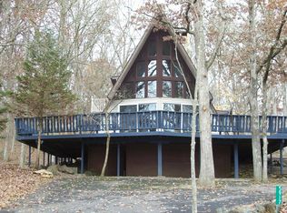 5917 Decker Rd, Bushkill, PA 18324