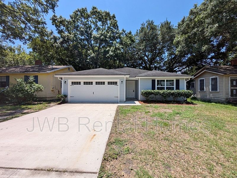 1st image of 4054 Gilmore St
