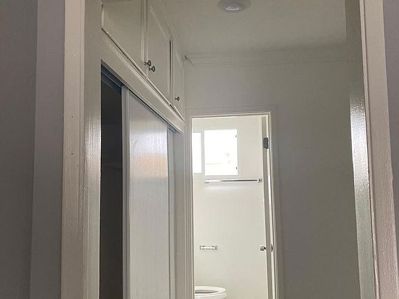 5th image of 401 Union Dr #16