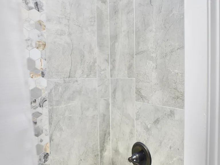 12 E University Blvd #14 — Photo 17