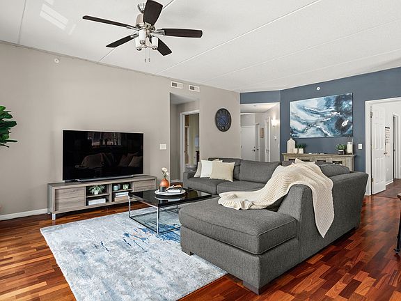 4th image of 799 Graceland Ave Unit 208A