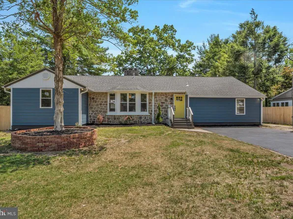 3 Morningside Dr, Millville, NJ 08332