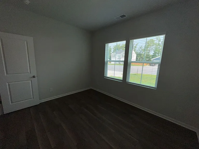 503 Sandy Hollow Dr — Photo 18