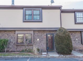 8306 Hana Rd #8306, Edison, NJ 08817