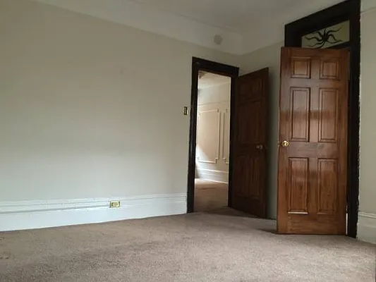 Rented by Bedford Realty USA Corp | media 14