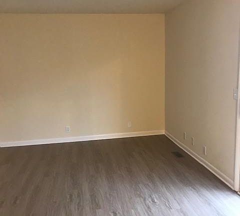 4th image of 915 Ewing Blvd APT 6