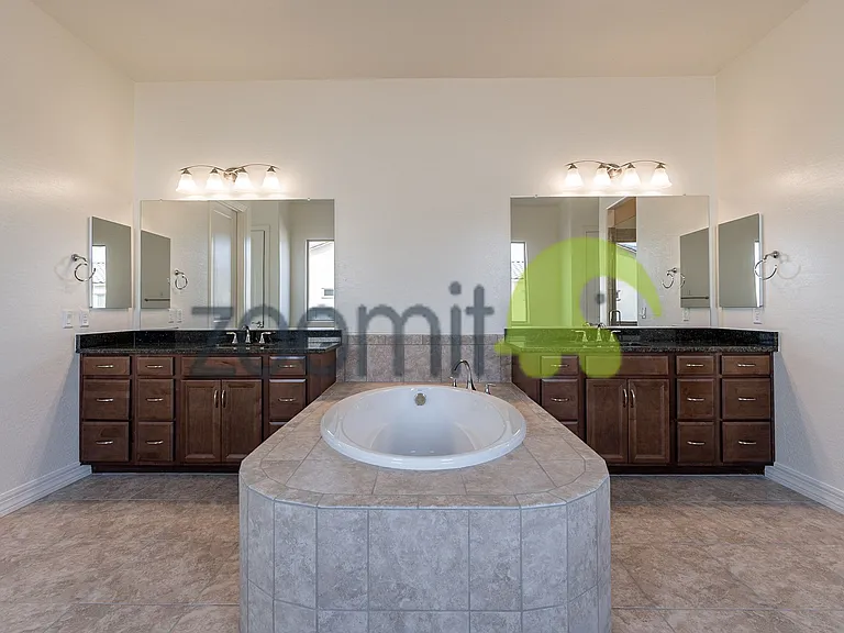 19407 W Seldon Ln — Photo 33