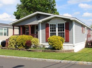 431 Kenbury Rd, Somerville, NJ 08876