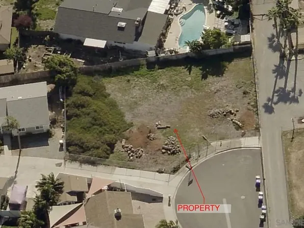 Pajama Dr #8, Oceanside, CA 92054