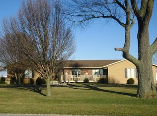 9722 McDonald Rd, Dalton City, IL 61925