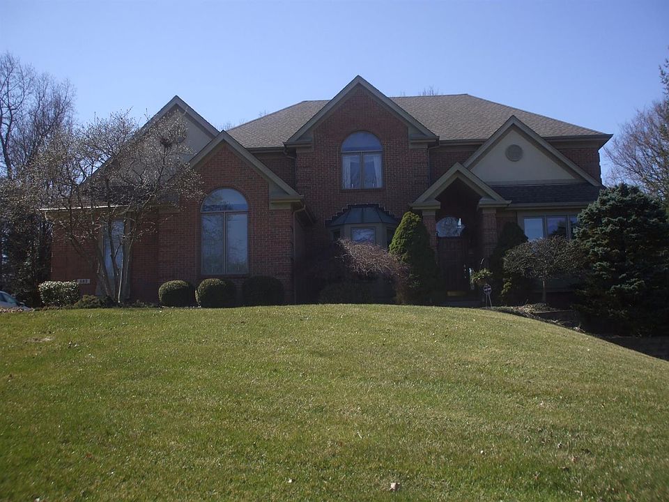1st image of 583 Miami Crest Dr