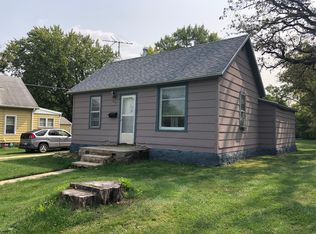617 3rd St NE, Mason City, IA 50401