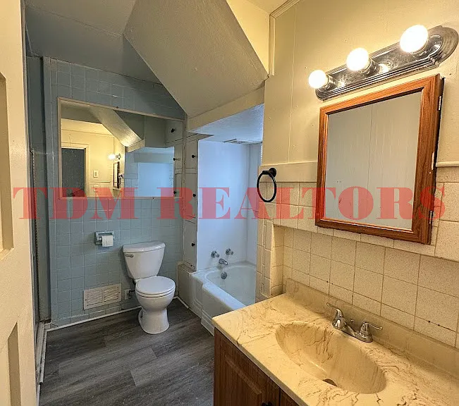3235 Huggins Ave — Photo 14