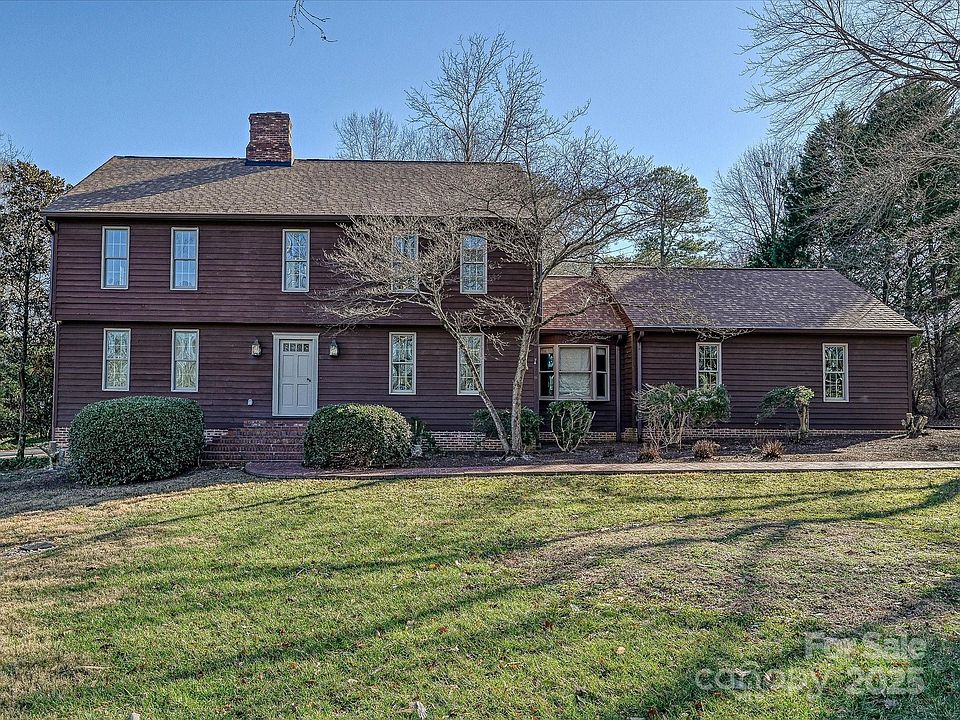 1st image of 306 Garrison Dr