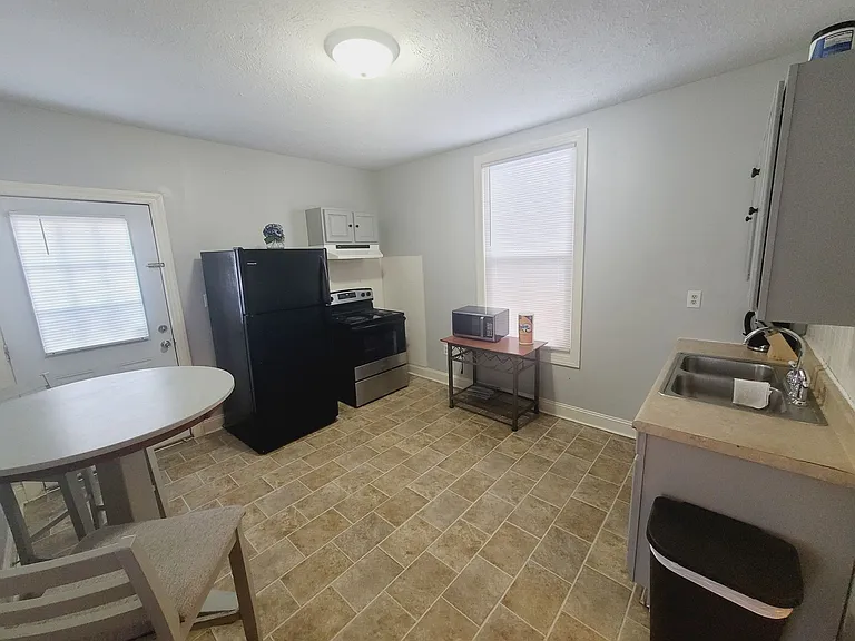 1000 Taylor St — Photo 3