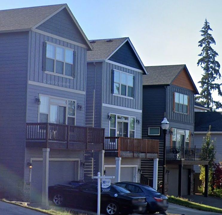 1st image of 1403 NE 72nd Way