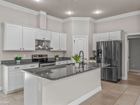 5th image of 1576 Riverview Ln