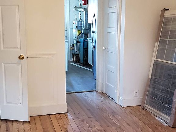 2nd image of 3027B Ellwood Ave #B