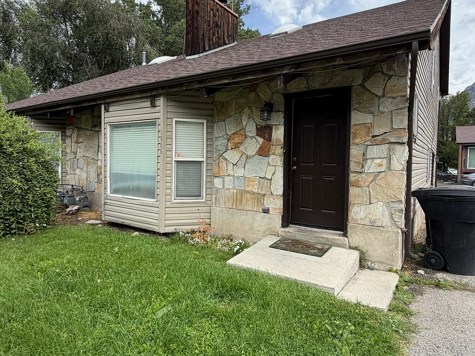 4 bed, 1944 sqft, $2,100 — Photo 4