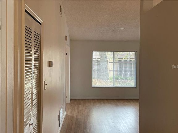 4th image of 105 Sand Pine Cir