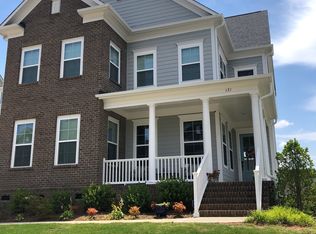 121 Beresford Dr, Apex, NC 27539