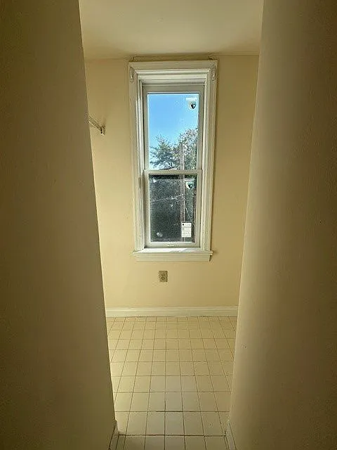 3 bed, $2,250 — Photo 2