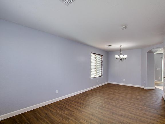 4th image of 21112 N Alexis Ave