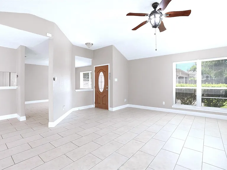 7502 Addicks Clodine Rd — Photo 12