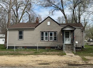 3245 9th St, Rockford, IL 61109