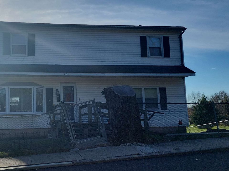 2nd image of 409 Elm St