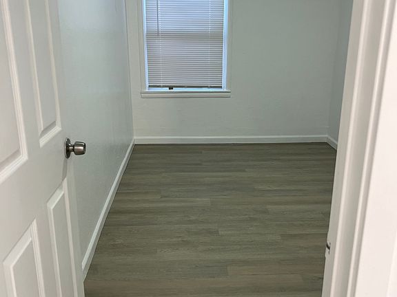 3rd image of 1204 South Ave APT D