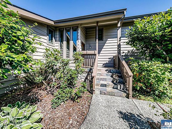 4th image of 1222 Dutch Dr