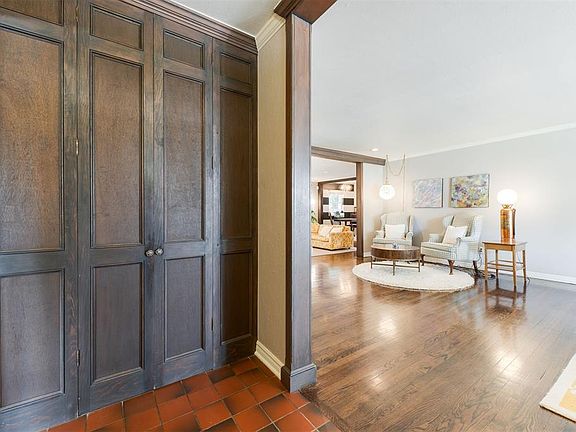 4th image of 1610 Brighton Ave