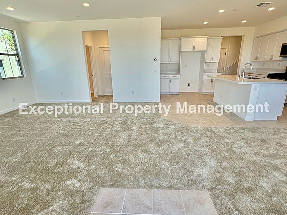 4th image of 4402 S Clifton Ave #92