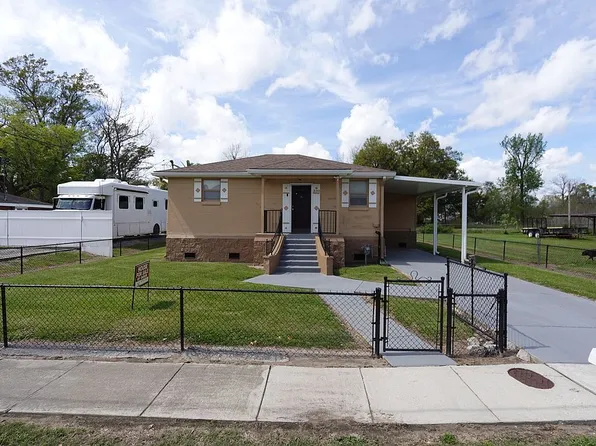 330 S Kenner Ave, Westwego, LA 70094