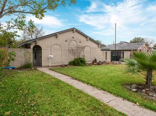 11723 Roos Rd, Houston, TX 77072