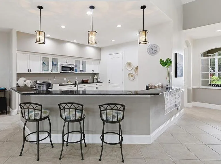 8216 Ibis Cove Cir #B-215 — Photo 30