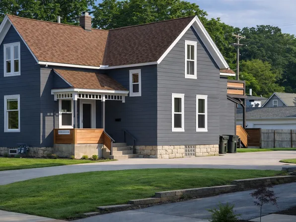 7236 W State St, Wauwatosa, WI 53213