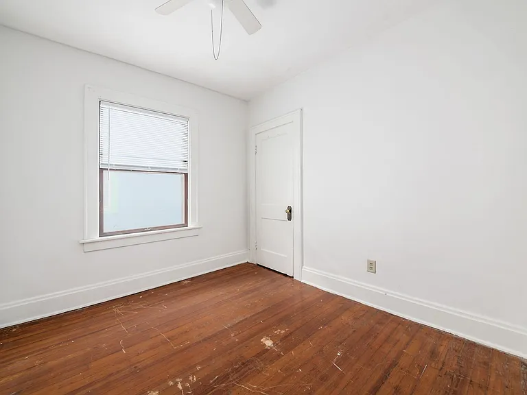 1466 Summit St #MAIN — Photo 18