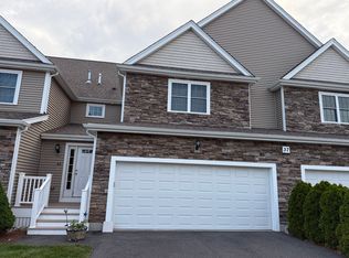 37 Bristol Cir #46, Raynham, MA 02767
