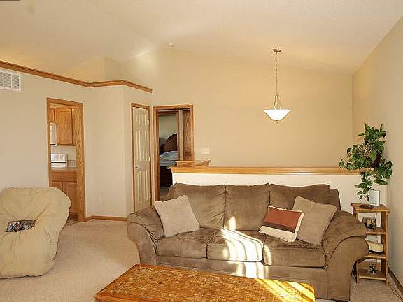 3rd image of 2611 Mainsgate Dr