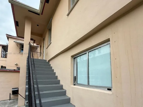 1036 NW 3rd St #2, Miami, FL 33128