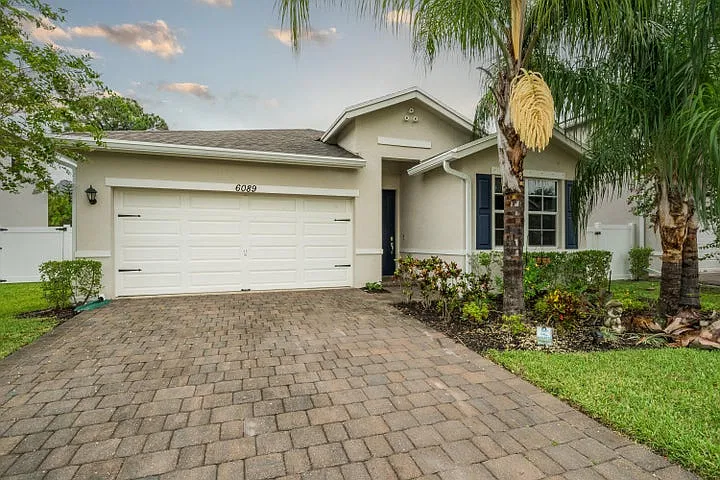 4 bed, 1710 sqft, $3,300 — Photo 2