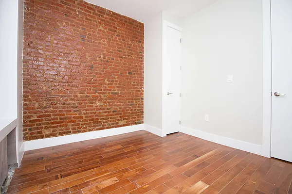 Rented by Nooklyn NYC LLC | media 14