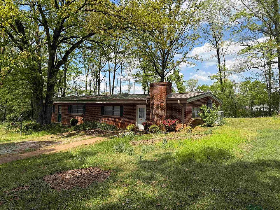 1st image of 111 Parker Dr