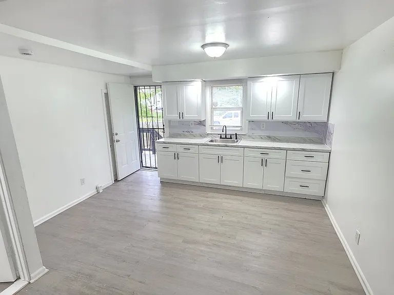 8408 Mettetal St — Photo 12