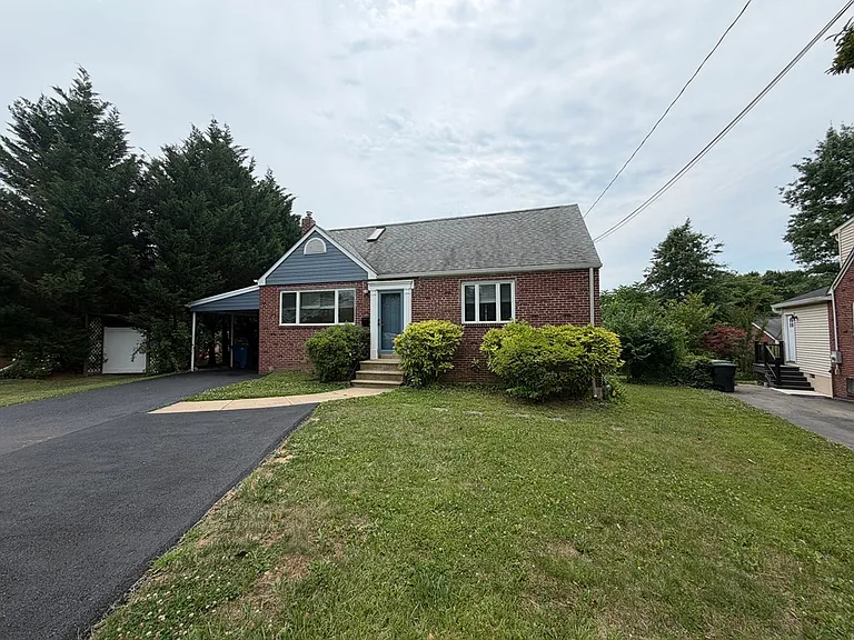 126 Median Dr — Photo 40