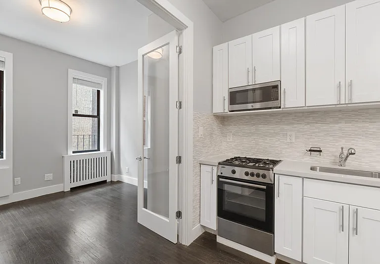 1582 1st Ave #2B — Photo 2